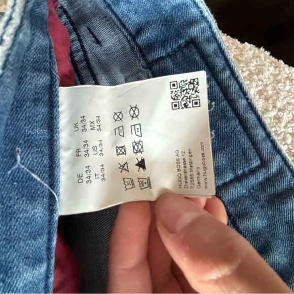 Hugo Boss blue jeans. Size 34/34 - Picture 2 of 5